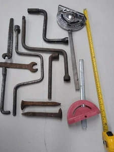 VINTAGE Tools • ANTIQUE assorted tools attic find.💲 cheap 💲look - Picture 1 of 2