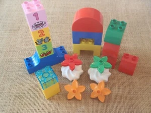 Lego Duplo 23 Specialty Brick Pieces Flowers Numbers Lot - Picture 1 of 6