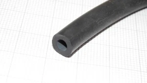 Benzinschlauch 4x8mm LKW Vacuum Schlauch Industrieware 100cm Unterdruckschlauch  - Bild 1 von 2