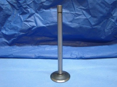 Válvula de admisión Kaiser-Frazer Willys 1948-1954 6 cilindros Foto 1 de 3