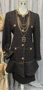Neu mit Etikett schwarzer Tweed verzierter Mantel mit Rock Größe M - Bild 1 von 14