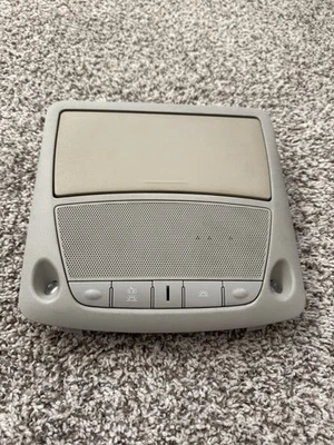 2013 to 2016 Nissan Sentra Overhead Console Dome Light Lamp Used - Image 1 of 4