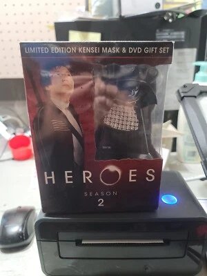 Heroes: Season 2 (DVD, 2008, 4-Disc Set) Limited Edition Kensei Mask Set  - Image 1 of 4