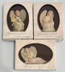 Serafini Classici Angelo Ornamenti Lotto di 3 di Roman, Inc. Con Scatole - Foto 1 di 9