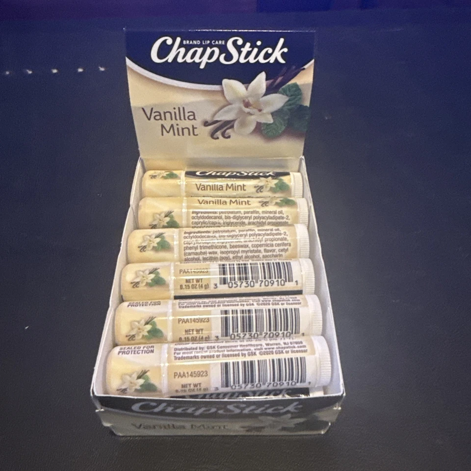 Caja de 12 tubos de bálsamo labial ChapStick vainilla menta, 0,15 OZ Ea. Foto 1 de 1