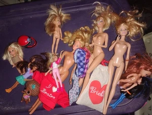 Barbie Lote Piezas Mixtas Vintage Años 80 2000 Básico Kelly Ropa Casco Vestido - Imagen 1 de 1