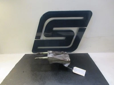 Заднее крепление двигателя 2004 Mitsubishi Diamante от оригинального производителя 6G74 - Изображение 1 из 4