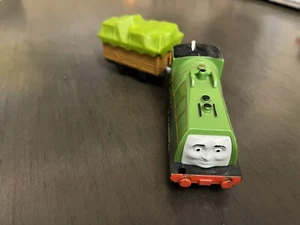 Thomas Friends Gator Green trackmaster motorized train & cargo - Picture 1 of 3