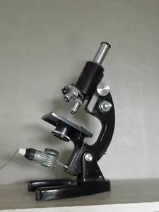 ANTIQUE MICROSCOPE praha meopta School old Mikroskop Quack Medical Scientific - Picture 1 of 11