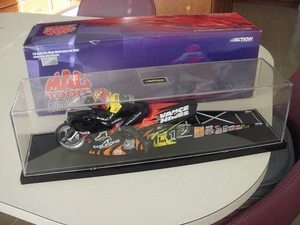 NHRA 1/9 MATT HINES 2000 EAGLE ONE MAC TOOLS PRO STOCK BIKE CASE & RIDER - Picture 1 of 21