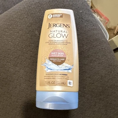 Jergens Natural Glow Wet Skin Moisturizer Self Tanning Lotion 7.5 Oz NEW! - Image 1 of 2