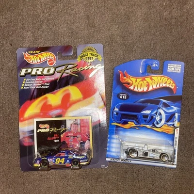1997 Hot Wheels Pro Racing No94 Билл Эллиотт 1:64 - 2001 первое издание 1:36 - Изображение 1 из 4