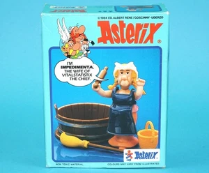 ASTERIX PLAY ACTION FIGURES 6204 IMPEDIMENTIA WIFE OF THE CHIEF BOXED UK BOX ... - Picture 1 of 8