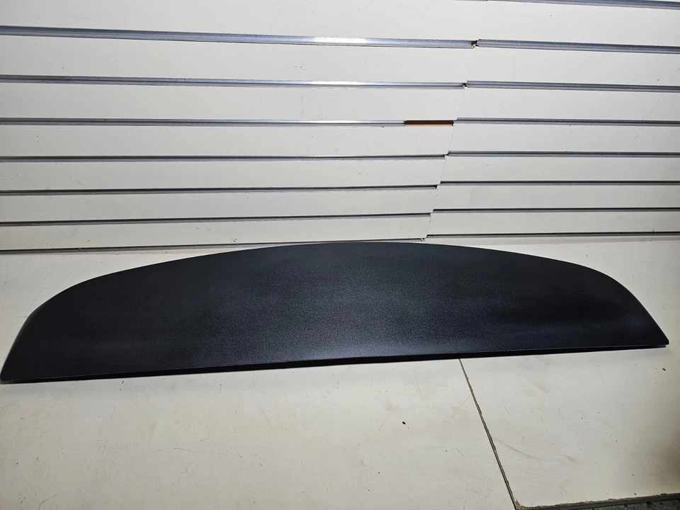 08-20 GRAND CARAVAN TOWN COUNTRY Trunk SPOILER 3rd Brake Light Molding BLACK SP1 - Image 1 of 4