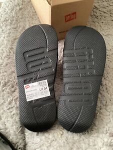Fitflop sliders new never been worn in box. size 4 