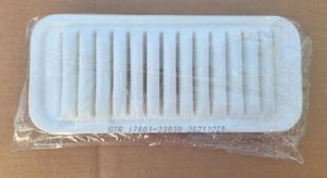 17801-0J020 Air Filter For TOYOTA SUBARU CITROEN DAIHATSU Yaris 17801-23030 - Picture 1 of 2