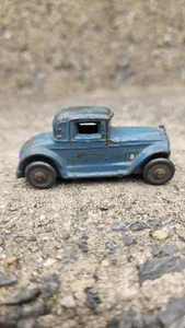 Vintage Slush Cast Ford Coupe Diecast Car USA 1930's - Picture 1 of 6