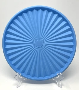 Tupperware Starburst Servalier Replacement Lid Blue 881A-2, fits 880D-2 Bowl - Picture 1 of 3