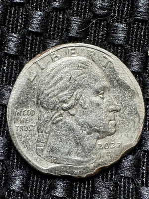 2022 D Quarter Error - Misshapen - Die Error - See Photos - Image 1 of 4