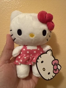 Hello Kitty Plush - Picture 1 of 2