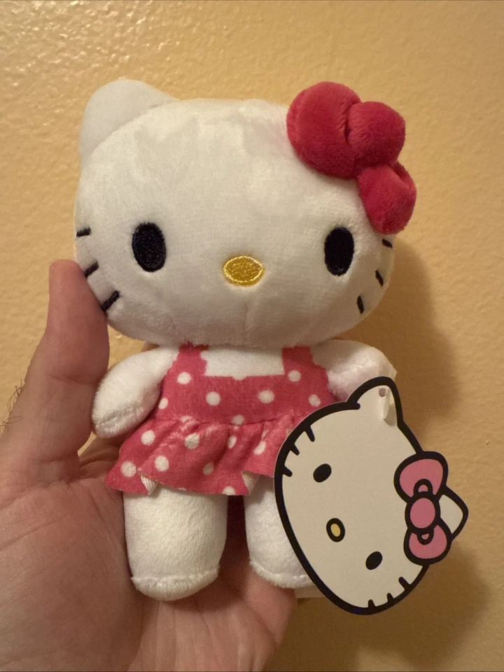 Hello Kitty Plush - Image 1 of 2