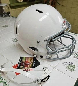 Riddell Youth Football Helmet - Picture 1 of 5