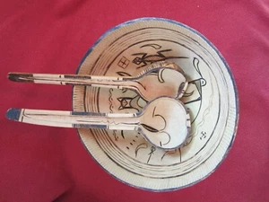 Vintage African Gourd Bowl and Ladles - Picture 1 of 7