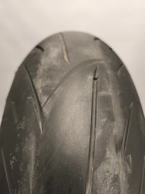 1x 180/55-17 180 55 ZR 17 73W Bridgestone Battlax S22R DOT 4724 3-4 mm - Bild 1 von 3