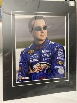 Impresión fotográfica en color de carreras NASCAR de Kurt Busch. Precintado V82 Foto 1 de 4