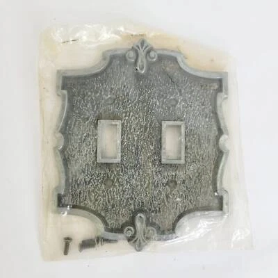 Placa de interruptor de palanca vintage de 2 - metal tono plata - obra maestra Hall Mack Foto 1 de 3
