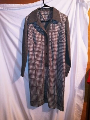 Vintage 70s Checkered Dress Women's Large Houndstooth Mod Groovy Shirtdress - Image 1 of 4