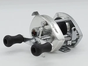 Vintage Shimano Bantam Mag 100X SG Baitcasting Fishing Reel !! - Picture 1 of 10
