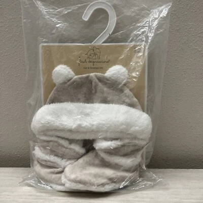 Conjunto de sombrero y botín de terciopelo de oso First Impressions para bebés niños o niñas, 6/12 meses Foto 1 de 4