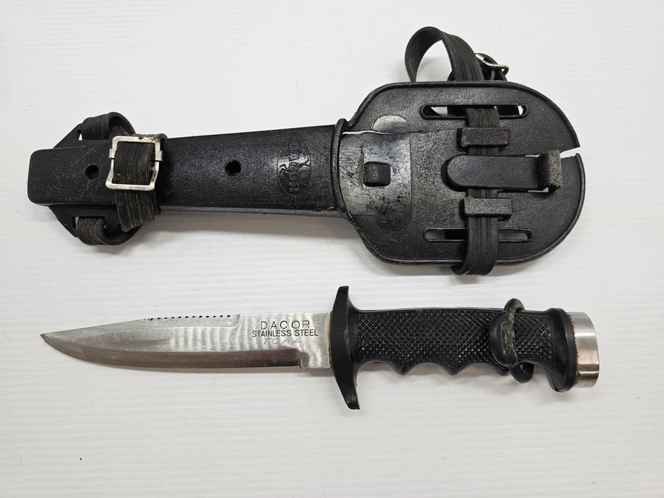Cuchillo de buceo vintage DACOR de acero inoxidable con funda y correas originales equipo de buceo Foto 1 de 4