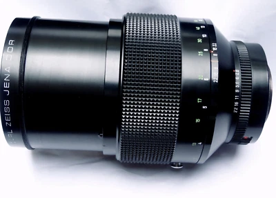 Wicked: Pentacon AV 3.5/140mm in the M42 Zeiss Sonnar 200mm body with aperture - Image 1 of 4