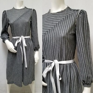 Vintage 1970/80's NANCY GREER NY Grey White Stripe Knit DRESS - Size M - Picture 1 of 10