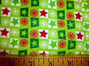 Green Red Stars Snowflakes FLANNEL Fabric Winter Christmas 2-1/2 yds - Picture 1 of 3