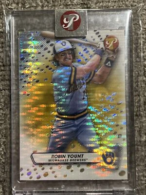 2023 Topps Pristine - Gold Refractor #179 Robin Yount  Encased 20/50 Brewers - Image 1 of 2