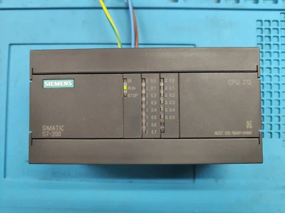 SIEMENS S7-200 CPU 212 - 6ES7 212-1BA01-0XB0 - Immagine 1 di 3
