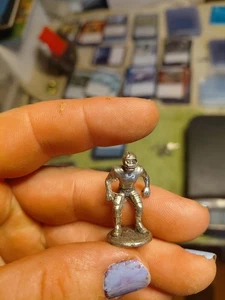 Monopoly Replacement Piece: Football Editions - Linebacker - Picture 1 of 7