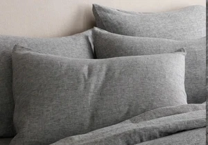 Juego de funda de almohada de lino europeo Quince, carbón cambray, king, solo 2 fundas - Imagen 1 de 4