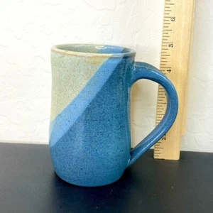Handgeworfener Tonbecher blau getaucht Künstler signiert JS - Bild 1 von 7