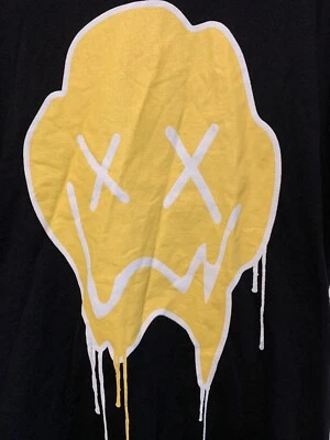 Camiseta Boohoo Hombre Cara por Goteo XS Gráfica Negra S/S Cuello Redondo Cara Amarilla Foto 1 de 4