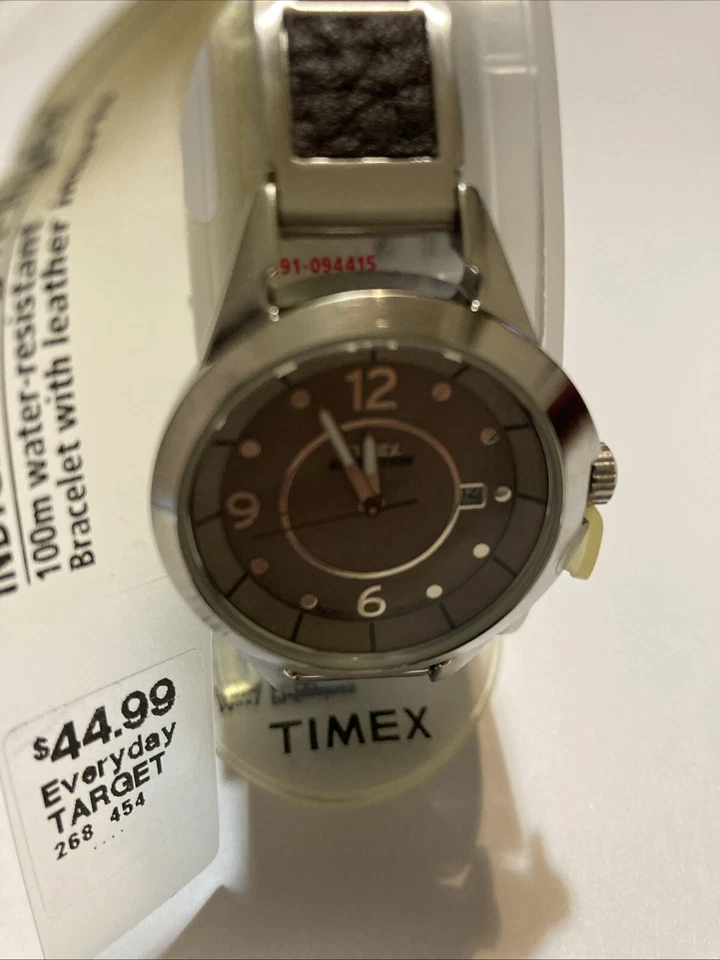 Timex T49646  9J Expedition Ladies Watch 100 m water resistant Bracelet w/ Leath - Image 1 of 4