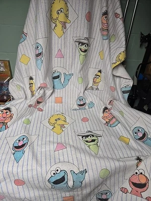 Manta de Colección Plaza Sésamo Rayas Azul/Blanco Big Bird, Grover y Más Foto 1 de 4
