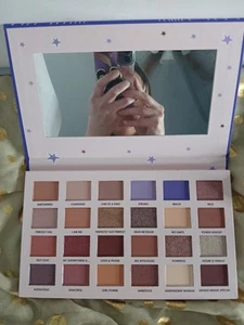 Ciate London Sono una donna Qual’è il tuo super potere? Vol 2, palette di ombretti Lg  - Foto 1 di 5