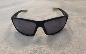 Foster Grant IronMan RECOVERY BLK FWM Herren Aktiv Sonnenbrille schwarz & limette SR1124 - Bild 1 von 10