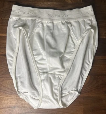 Bragas de Colección Hanes Her Way Satinadas Elastizadas Corte Alto Blancas Segunda Piel Talla Med Foto 1 de 4