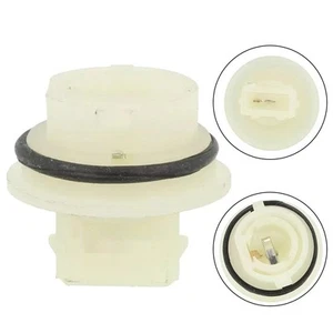 Car Bulb Holder for Volvo and For Iveco 12V Light Base Socket 5001834568 - Picture 1 of 7