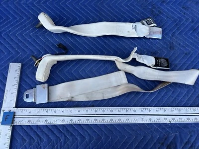 Cinturón de seguridad central delantero derecho Cadillac Seville 1980-1985 blanco GM OEM #3372M Foto 1 de 4